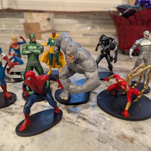 Lot of 9 Disney Store Marvel Avengers Figurines Set PVC Figures - Picture 1 of 6